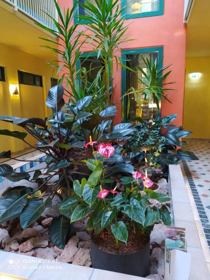 Weinhotel Atrium Бад-Зальцуфлен Экстерьер фото